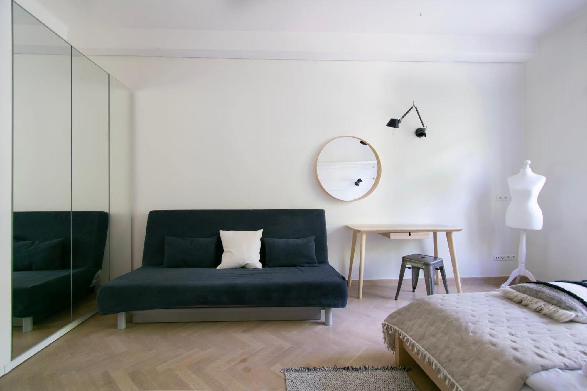 Spacious 3Br Apartment With Ac In Living Room, 2 Balconies كراكوفيا المظهر الخارجي الصورة